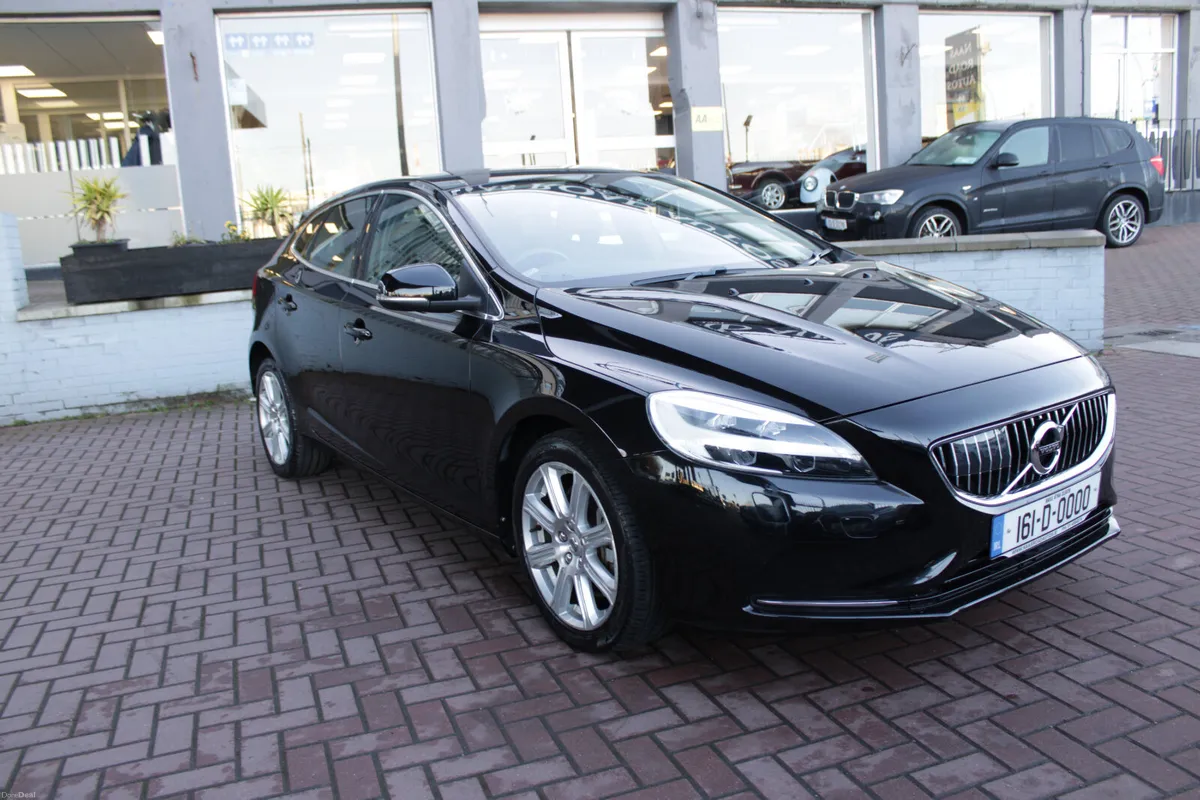 2.0D4 INSCRIPTION 5DR HATCHBACK AUTO HUGE SPEC  // - Image 1