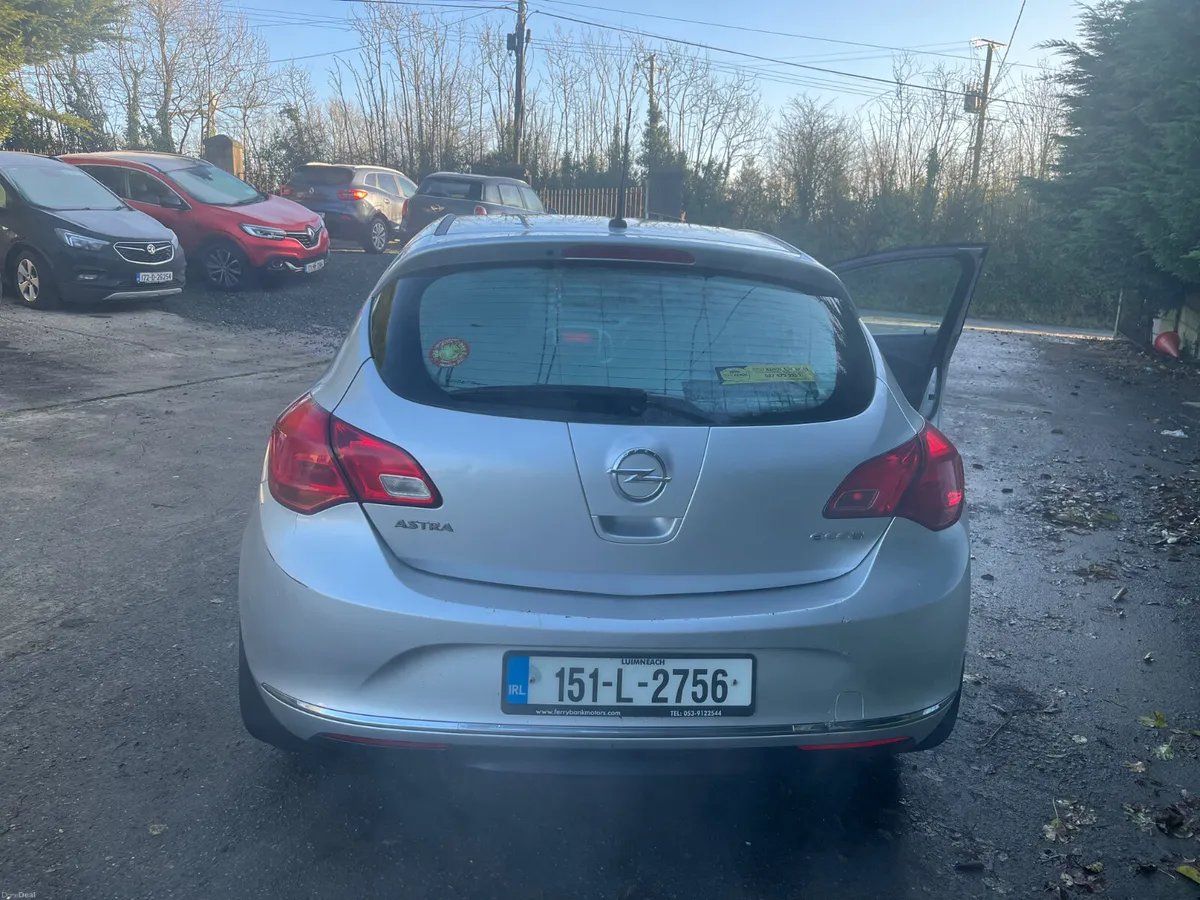 Opel Astra 2015 - Image 3