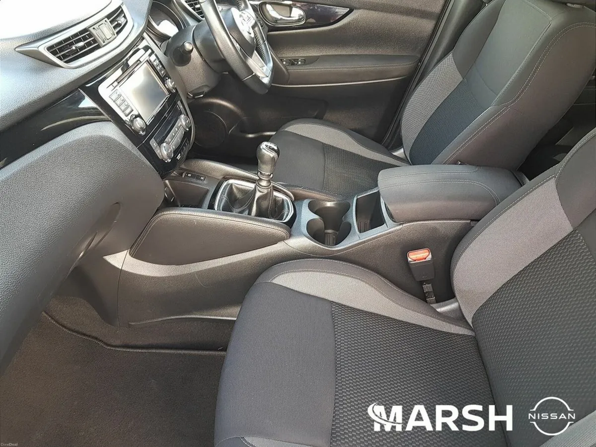 Nissan Qashqai DSL SV 18 - Image 4