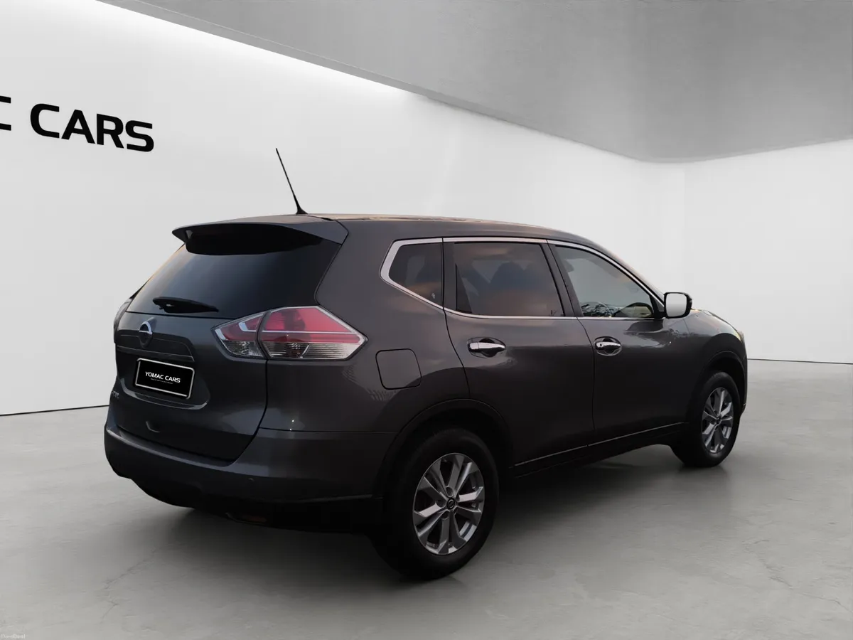 NISSAN X-TRAIL 2016 7 SEATER - Image 4