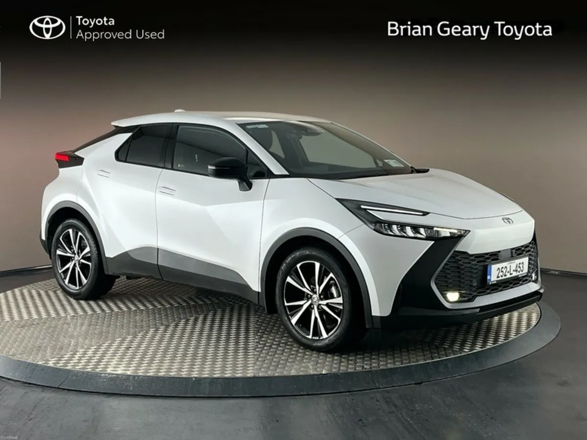 Toyota C-HR HYBRID SPORT - Image 1