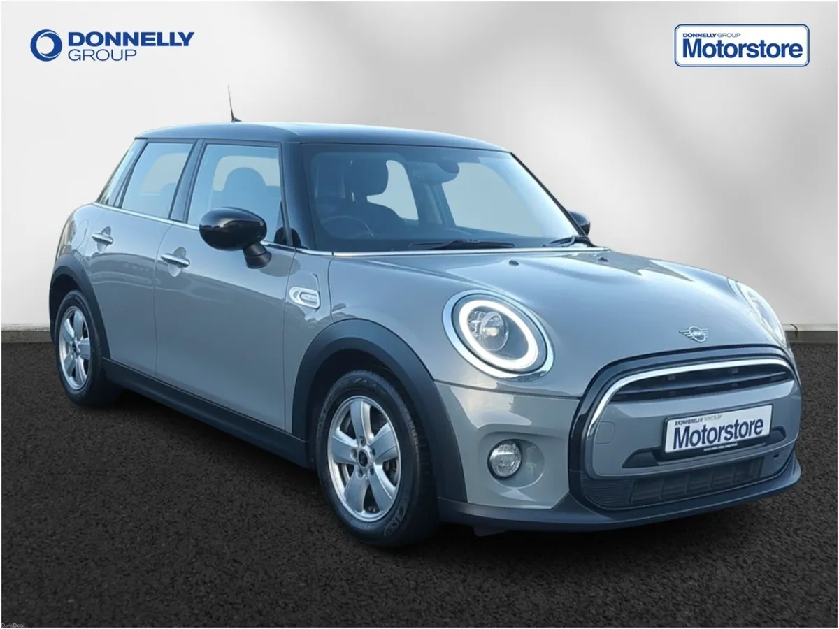 MINI HATCHBACK Cooper Classic - Image 1