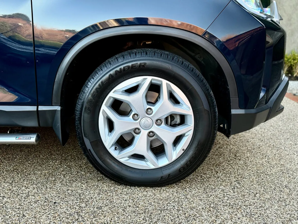 SsangYong Musso full spec crew cab no vat - Image 4