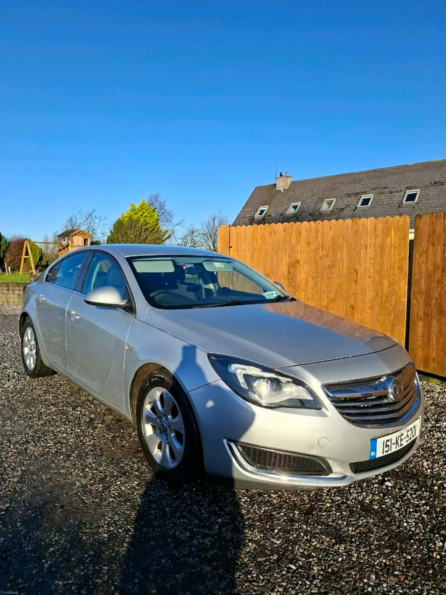 OPEL INSIGNIA 2015 LOW KM 2.0 DIESEL - Image 1