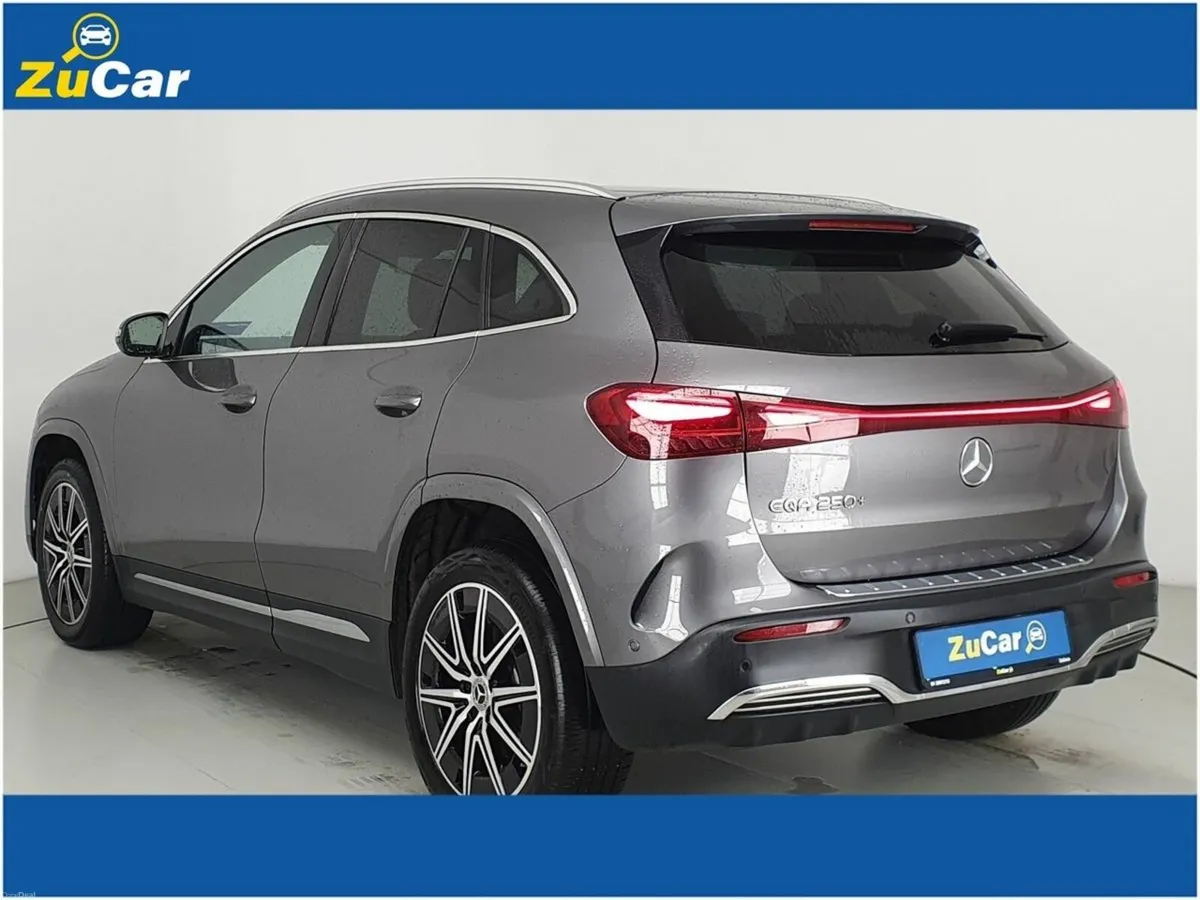 Mercedes-Benz EQA 250+ Amg Line Executive 70.5kWh - Image 4