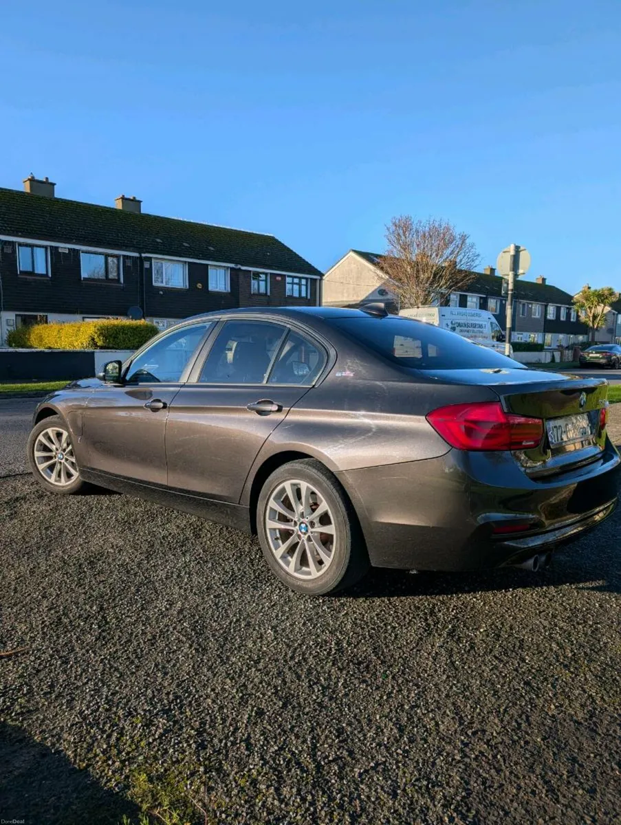 LOW MILEAGE (91k km) - 2017 BMW 330e - Image 3