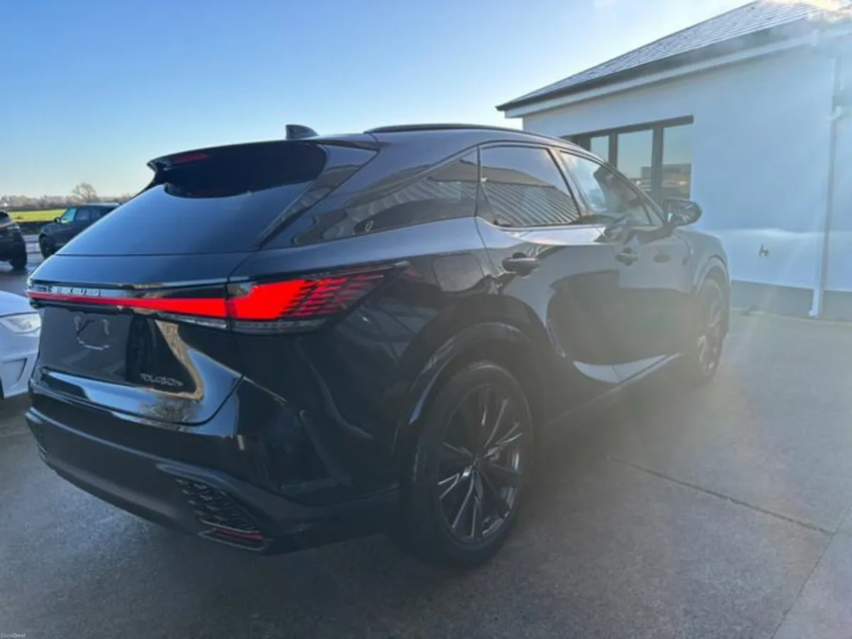 Lexus RX 2.5 450h+18.1kWh F Sport Design E-CVT 4WD - Image 4