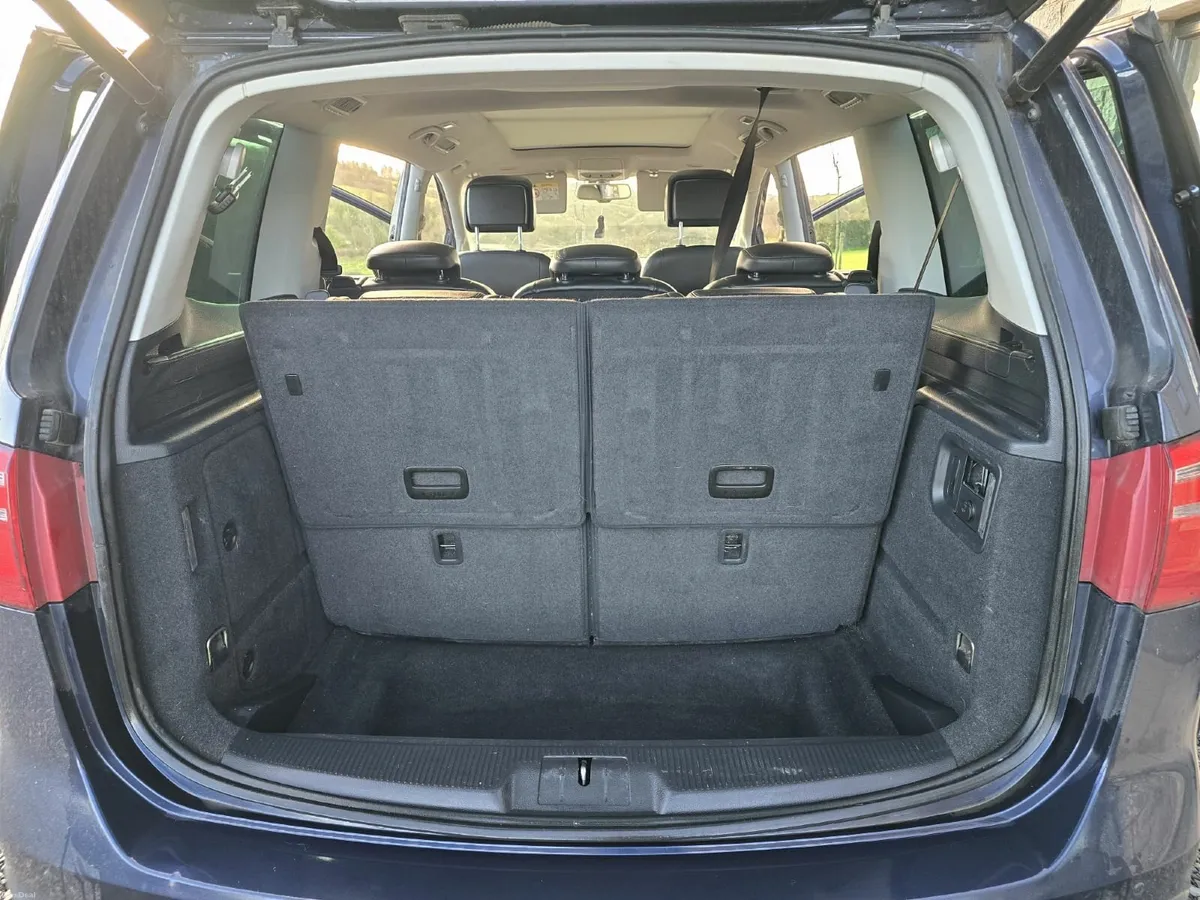 SEAT Alhambra 2015, Low km, Mint Condition - Image 4