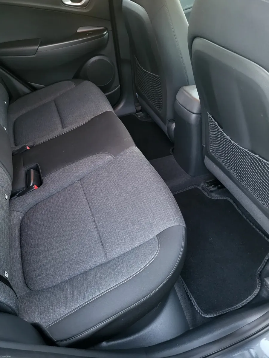 HYUNDAI KONA ELECTRIC 64KW PREM.  SOH 94.4% €12750 - Image 4