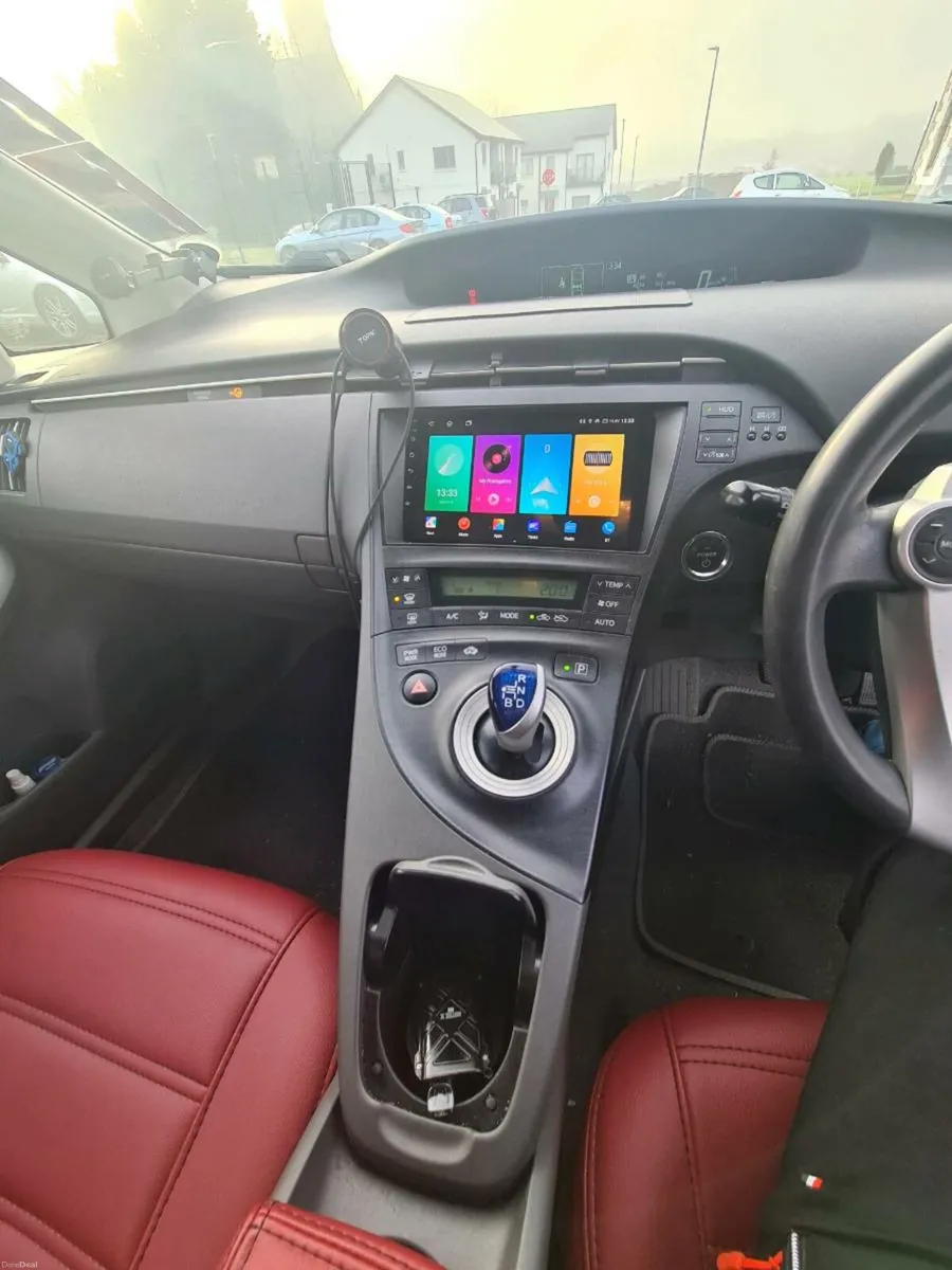 Toyota Prius Hybrid 1.8  High specs - Image 4