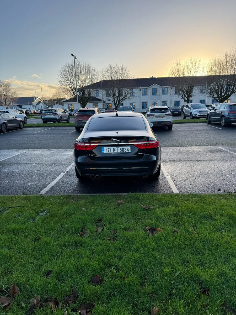 Jaguar XF 2017 - Image 4