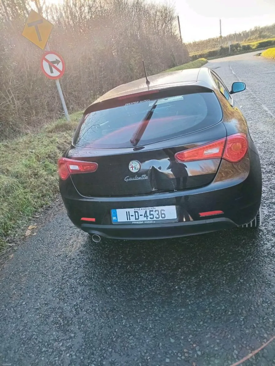 Alfa Romeo Giulietta 2011 - Image 4