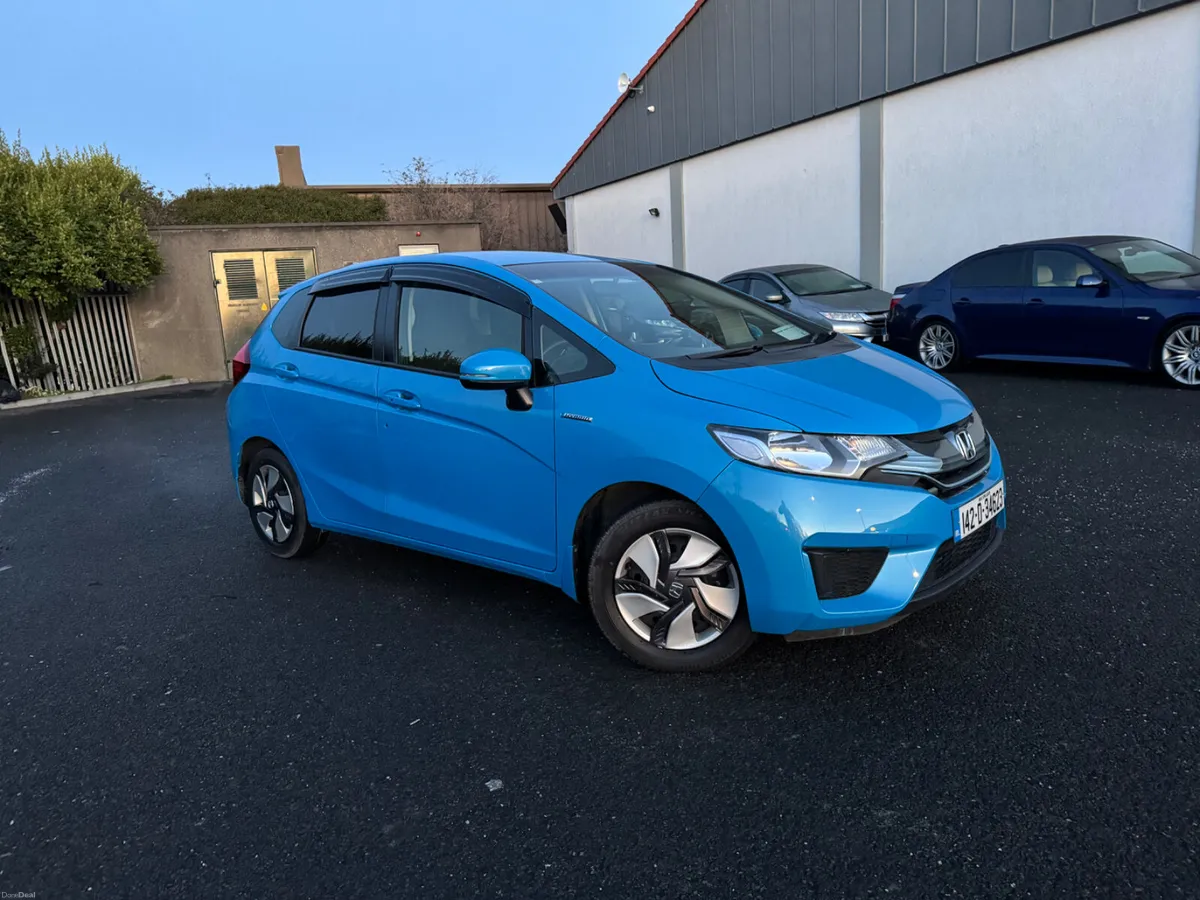 Honda Fit 2014 Automatic Hybrid - Image 2