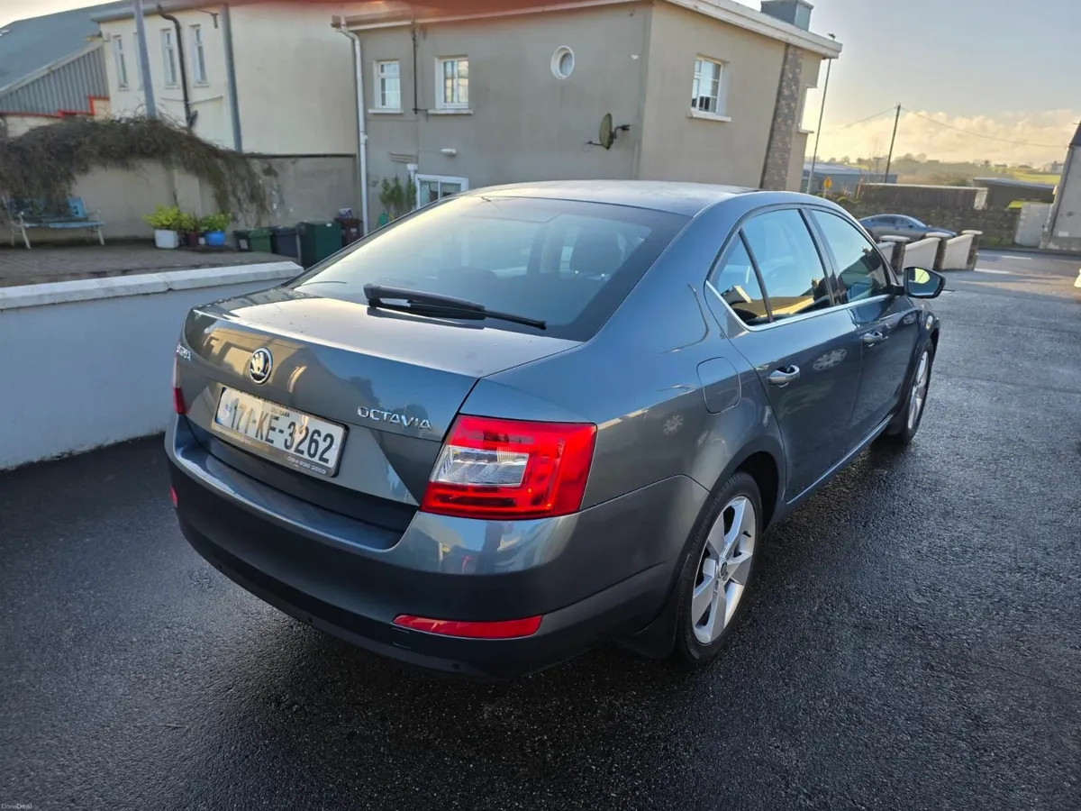 Skoda Octavia 2017 - Image 3