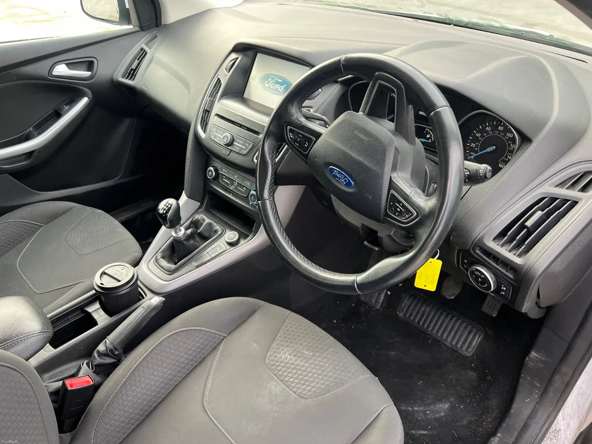 2016 Ford Focus Zetec 1.5 TDCI - Image 3