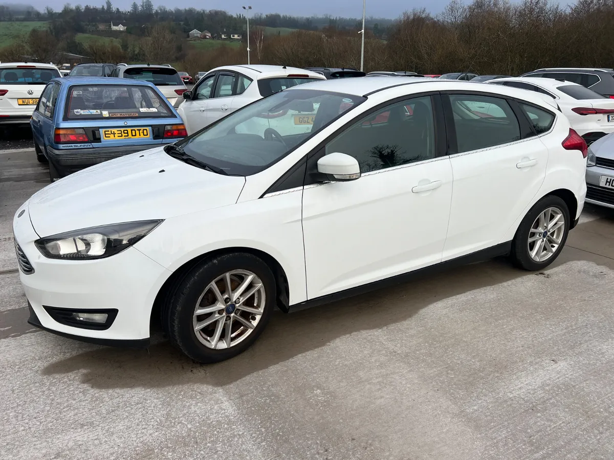 2016 Ford Focus Zetec 1.5 TDCI - Image 2