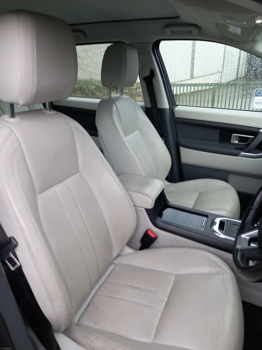 2016 Land Rover Discovery Sport 2L Diesel - Image 3