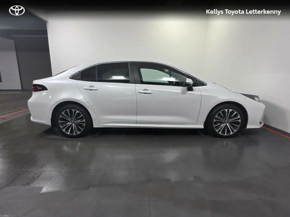 Toyota Corolla COROLLA HYBRID LUNA SPORT #39 - Image 3