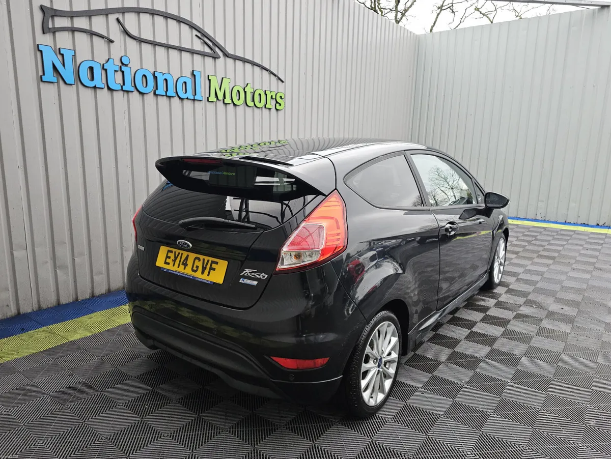 2014 Ford Fiesta 1.0 Petrol Zetec - Image 3
