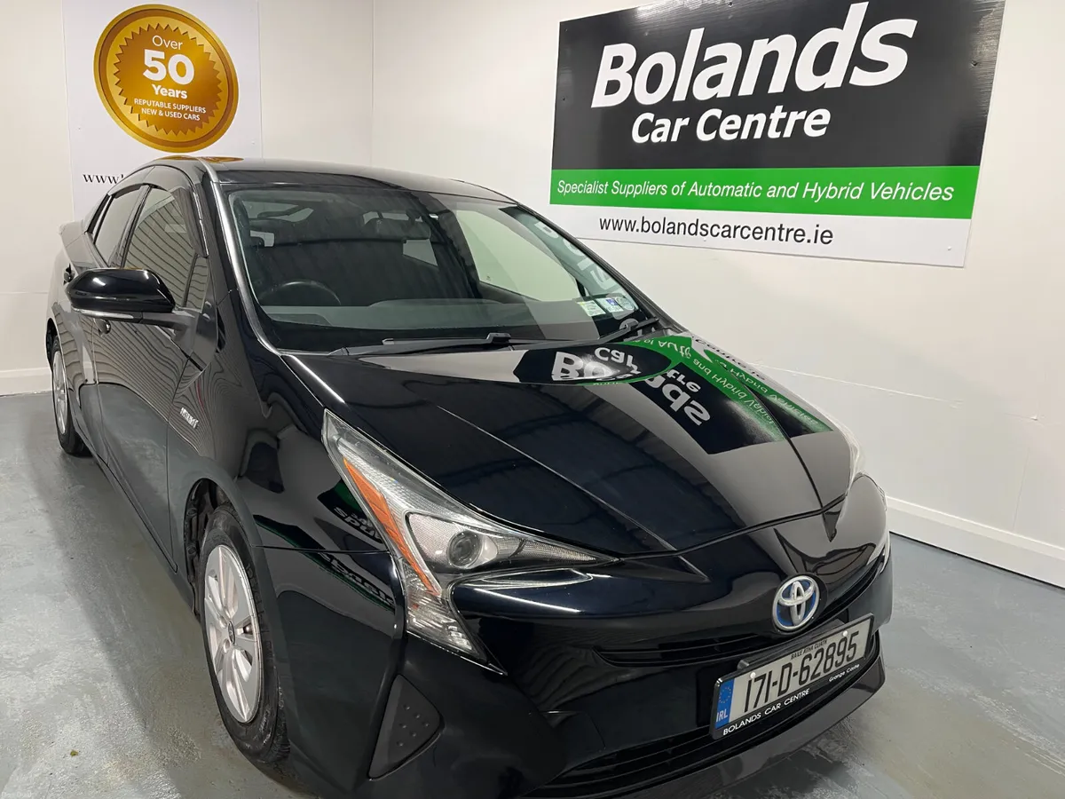 171 Toyota Prius Hybrid 1.8 Automatic 5dr Model - Image 3