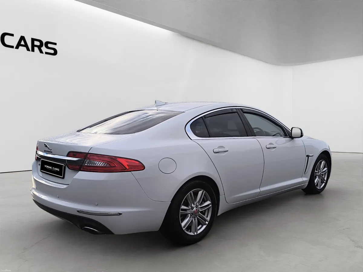 2014 JAGUAR XF LUXURY 2.2D AUTO 200BHP!!! - Image 4