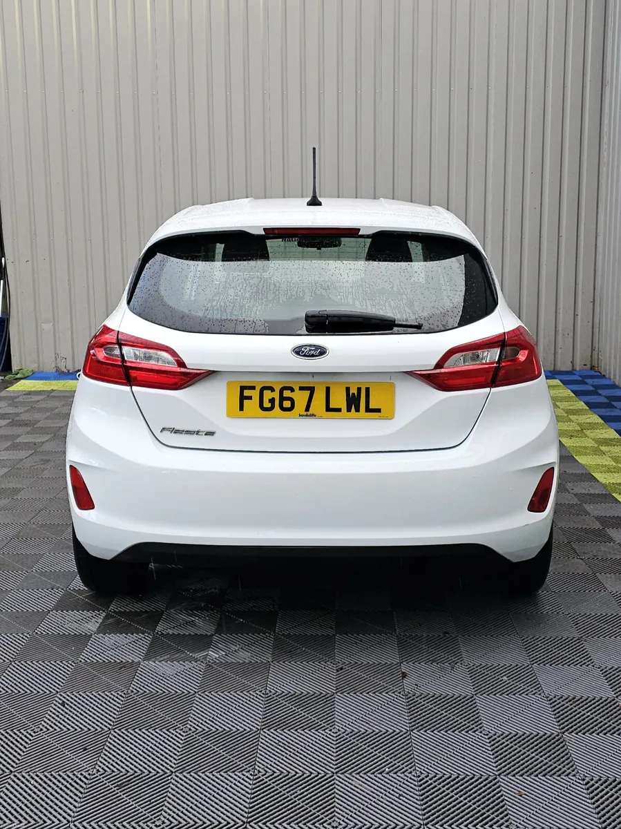 2017 Ford Fiesta 1.0 Petrol Zetec - Image 4