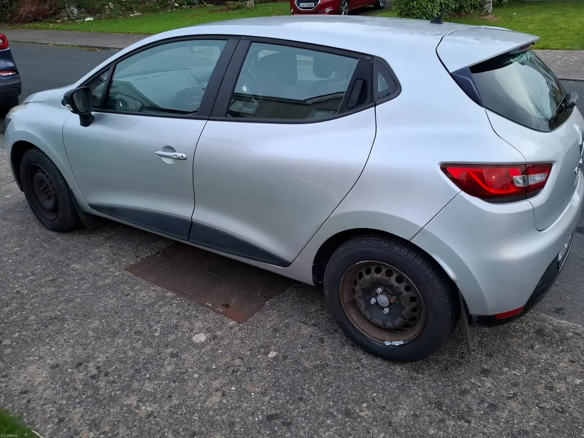 Renault Clio 2015 - Image 4