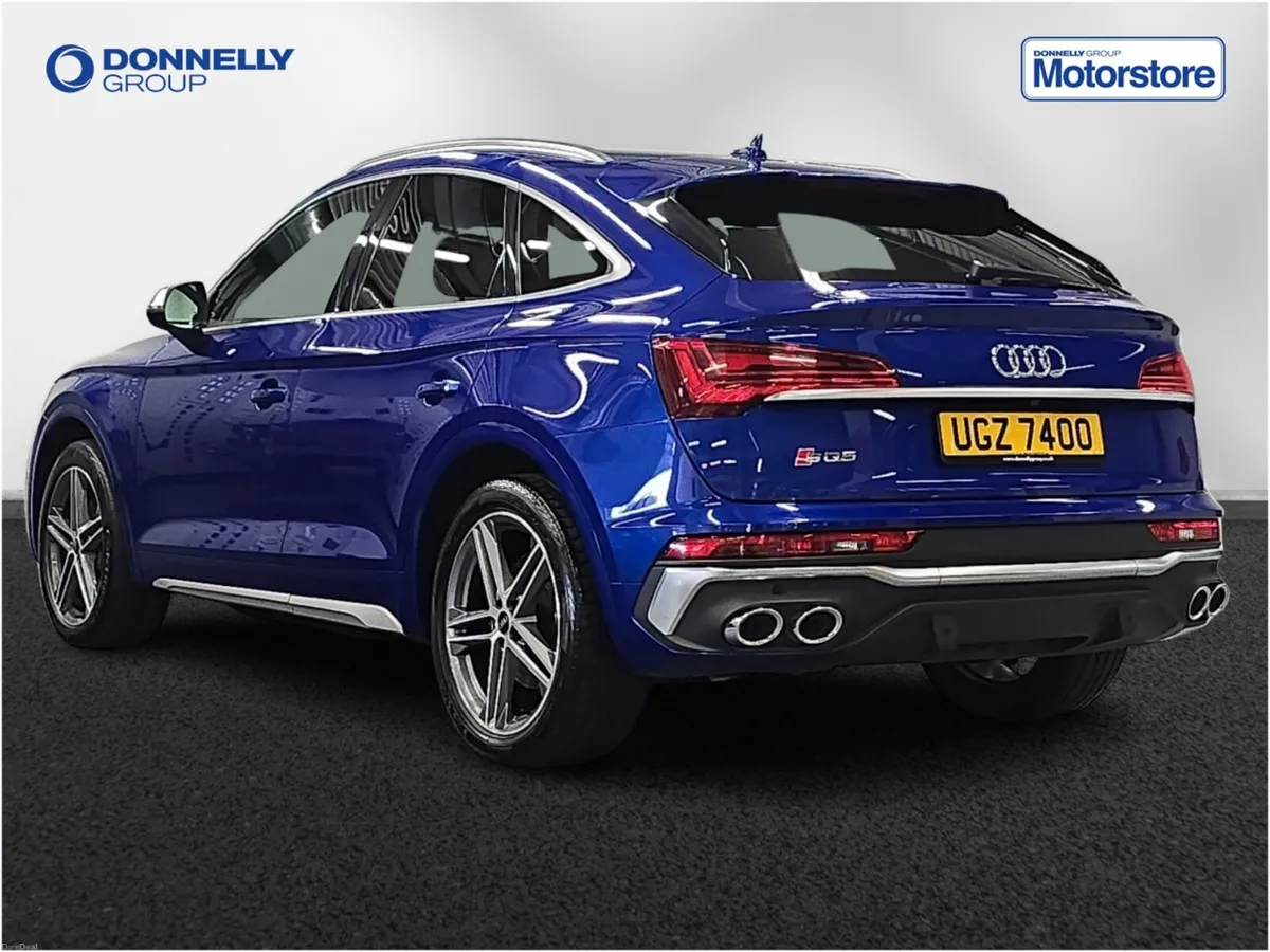 Audi Q5 Diesel Sportback S - Image 2