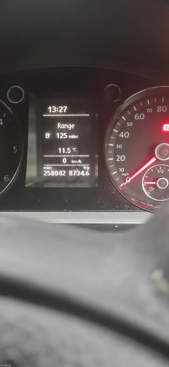 Volkswagen Passat 2010 - Image 2