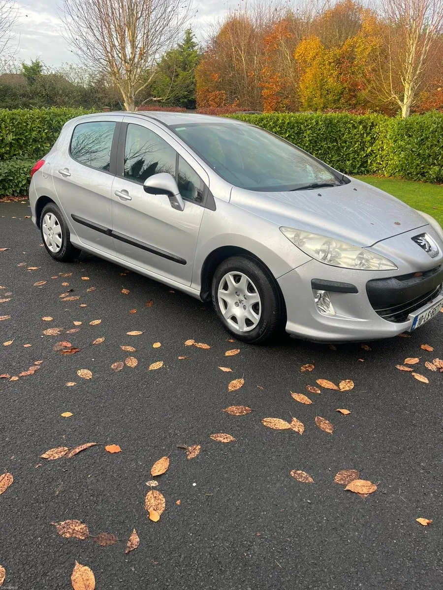 Peugeot 308 2010 - Image 1