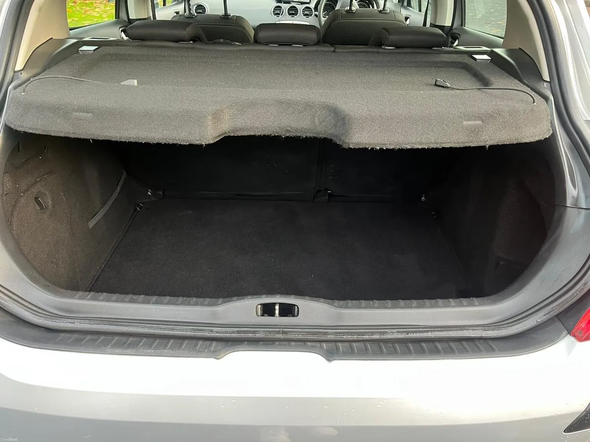 Peugeot 308 2010 - Image 4