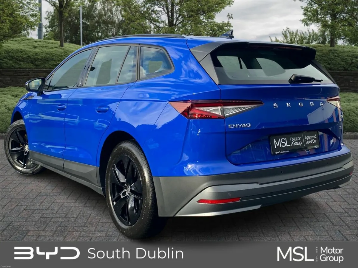 Skoda Enyaq LOFT 62kWh VERY LOW MILEAGE - Image 4