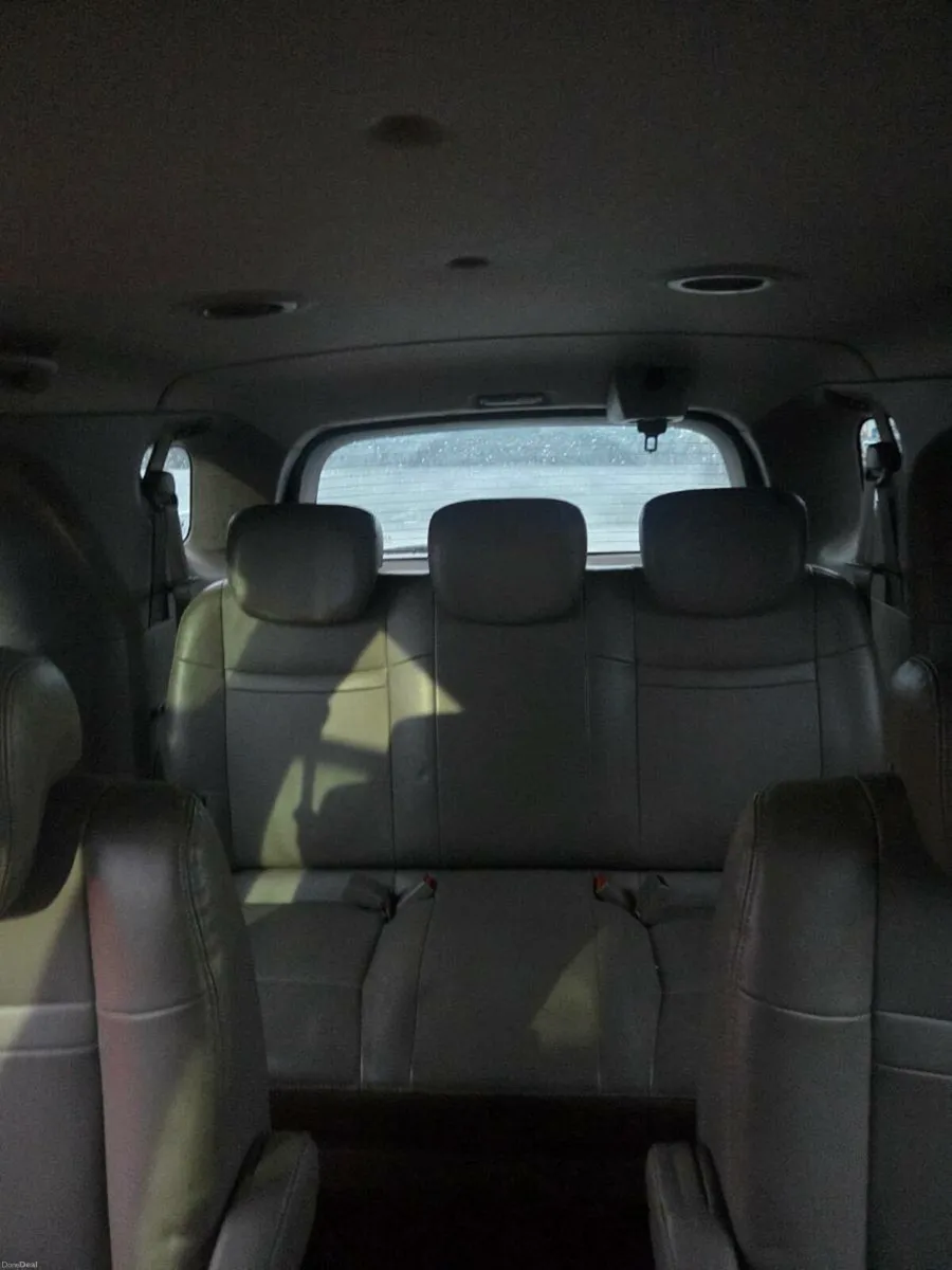 7 seater full leather low kms nct 2027 - Image 6