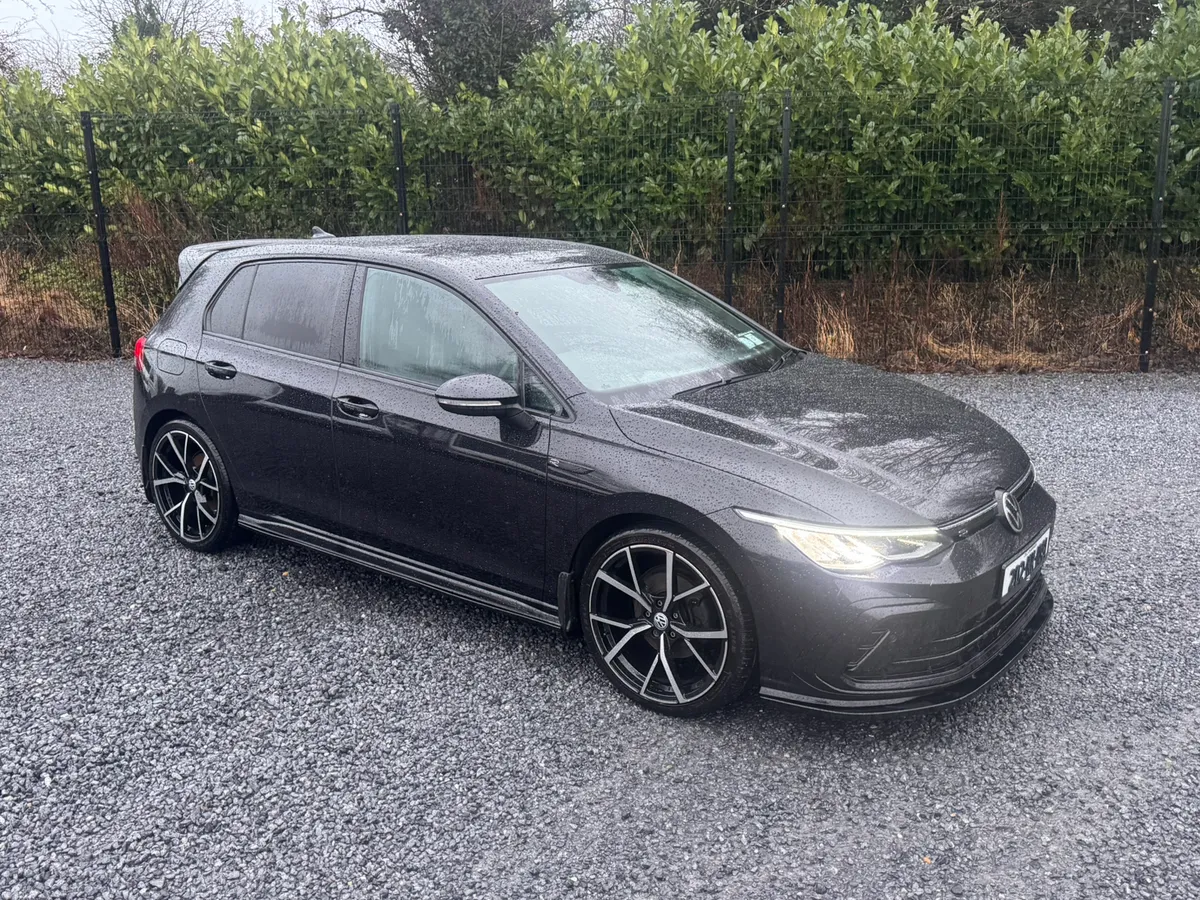 2020 Volkswagen Golf R-Line DSG - Image 2