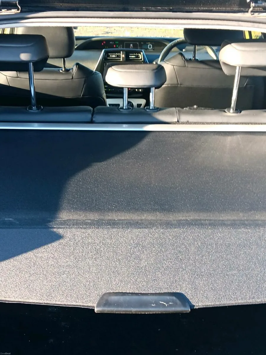 TOYOTA PRIUS 'white' 2018 - Image 4