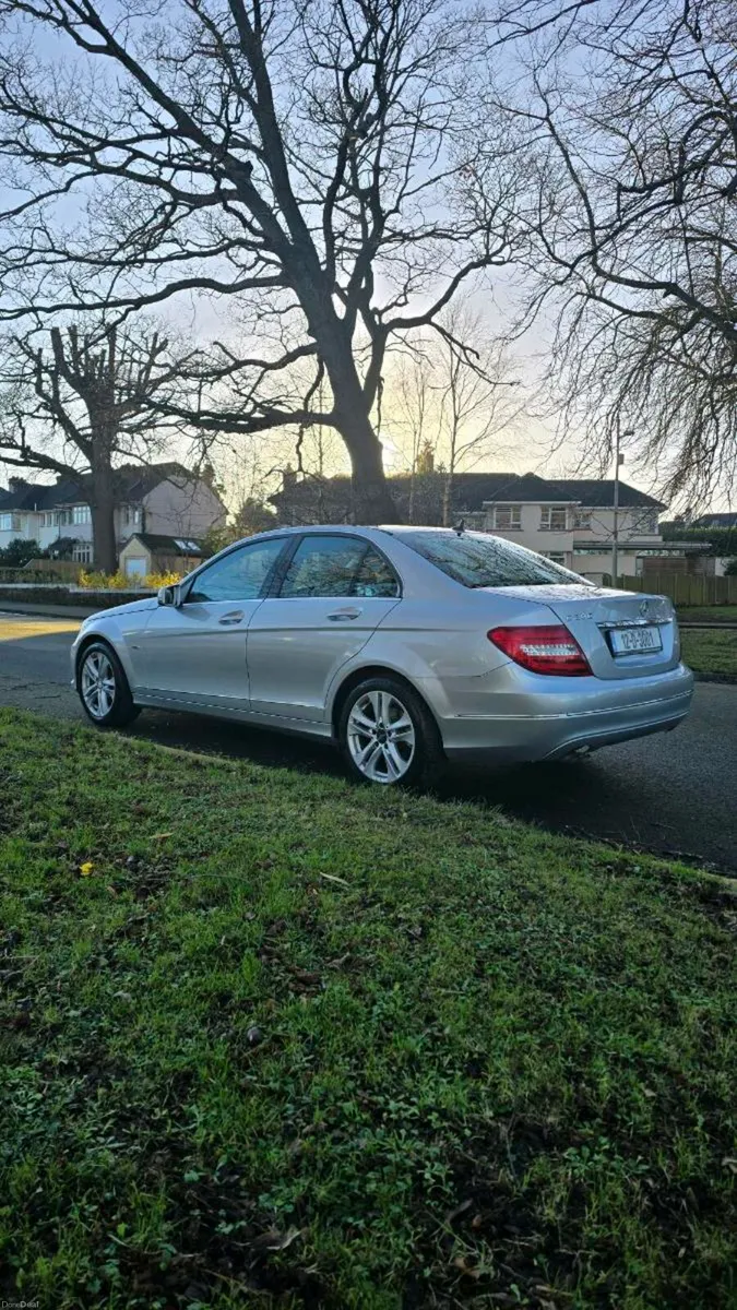 Mercedes C200 2.1L Diesel (NEW NCT TODAY) - Image 4