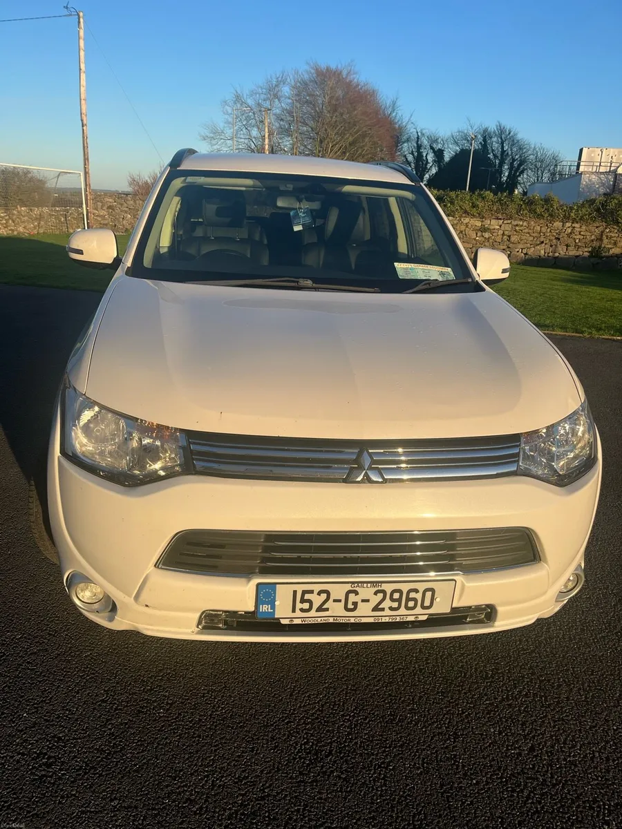 Mitsubishi Outlander - Image 1