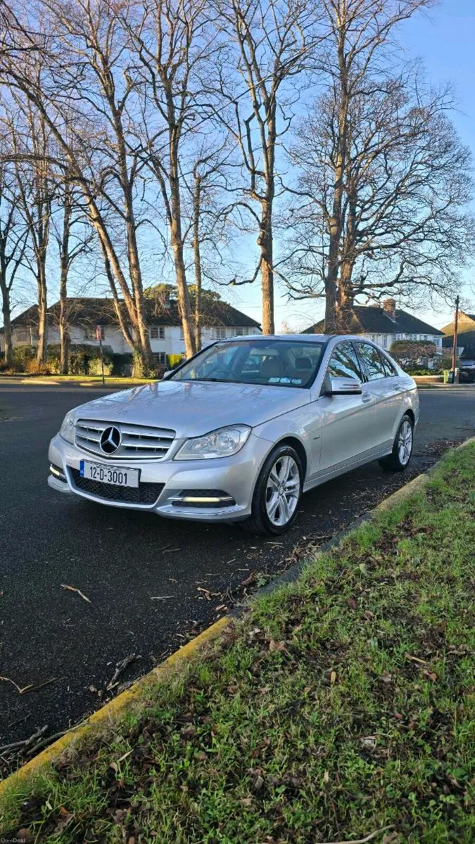 Mercedes C200 2.1L Diesel (need gone) - Image 3