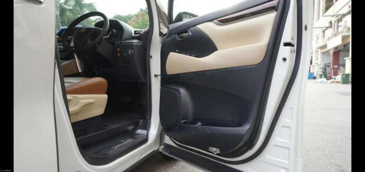 TOYOTA VELLFIRE 2016/2017 - Image 2