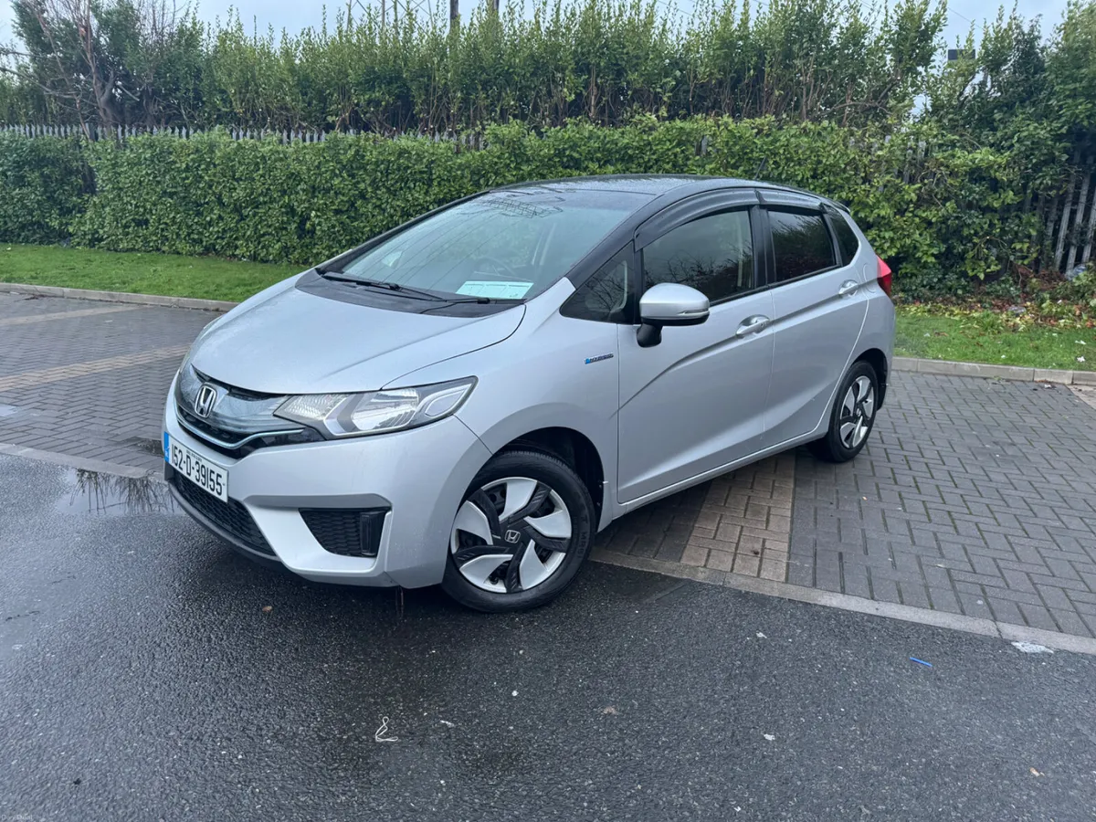 Honda Fit 2015 Hybrid Automatic - Image 4