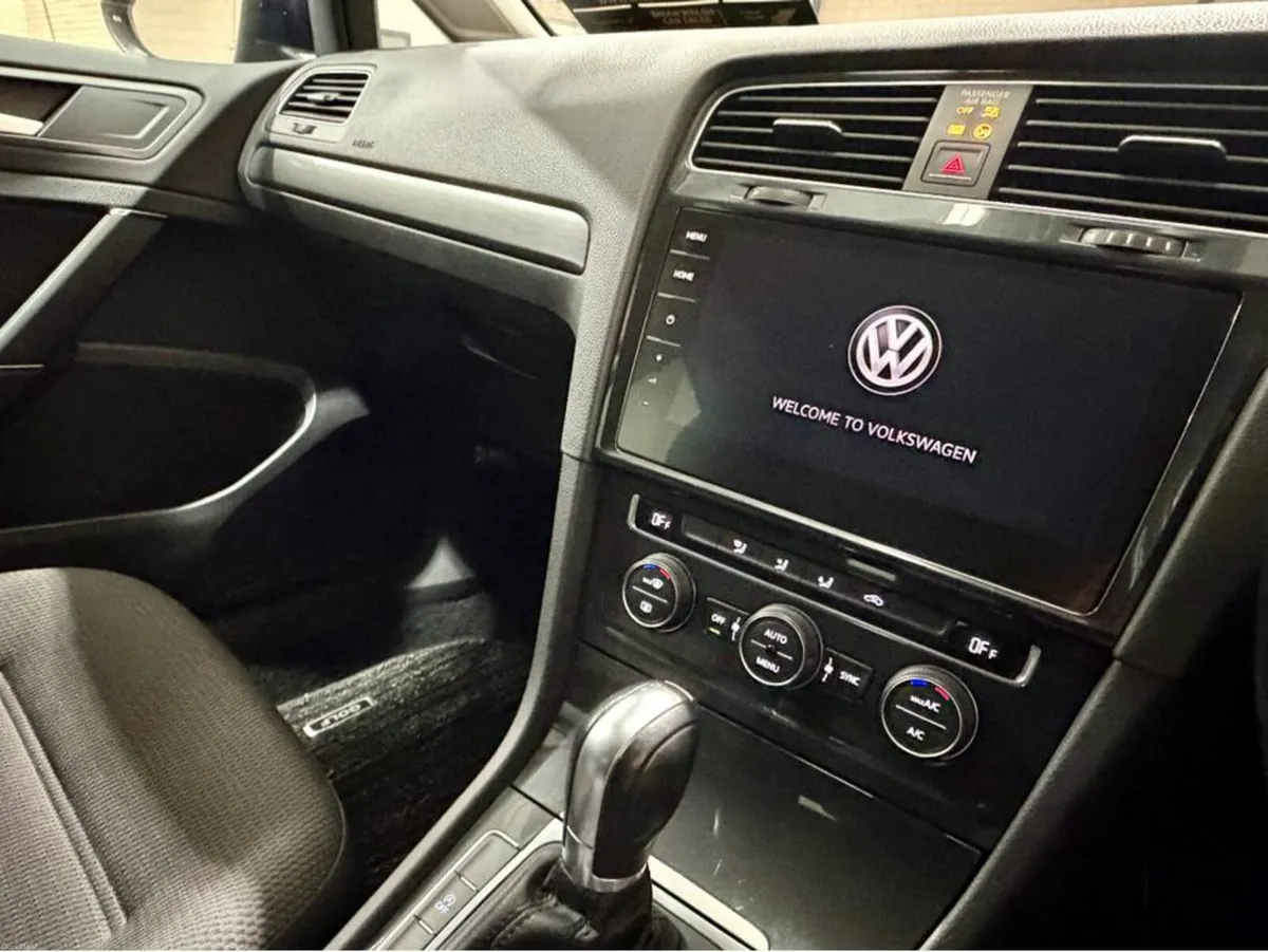 Volkswagen Golf 1.2 Comfortline Tech Edition - Image 3