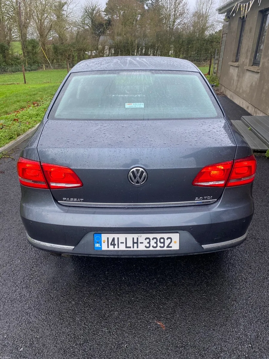 Volkswagen Passat - Image 4