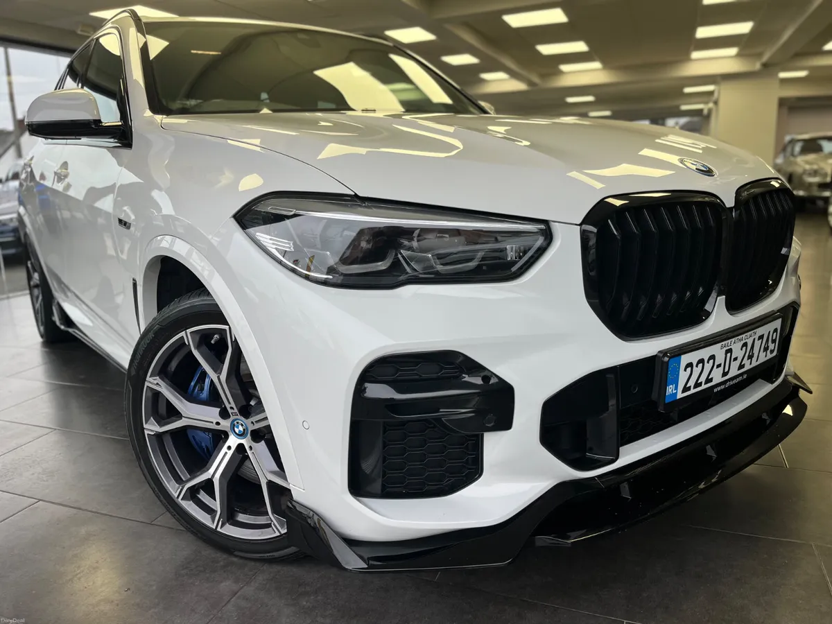 BMW X5 2022 X5  45e Hybrid M-Sport - Image 2