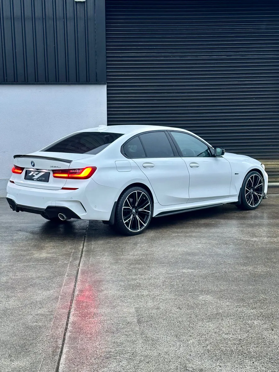 2022 BMW 330E MSPORT MPERFORMANCE 290BHP - Image 3