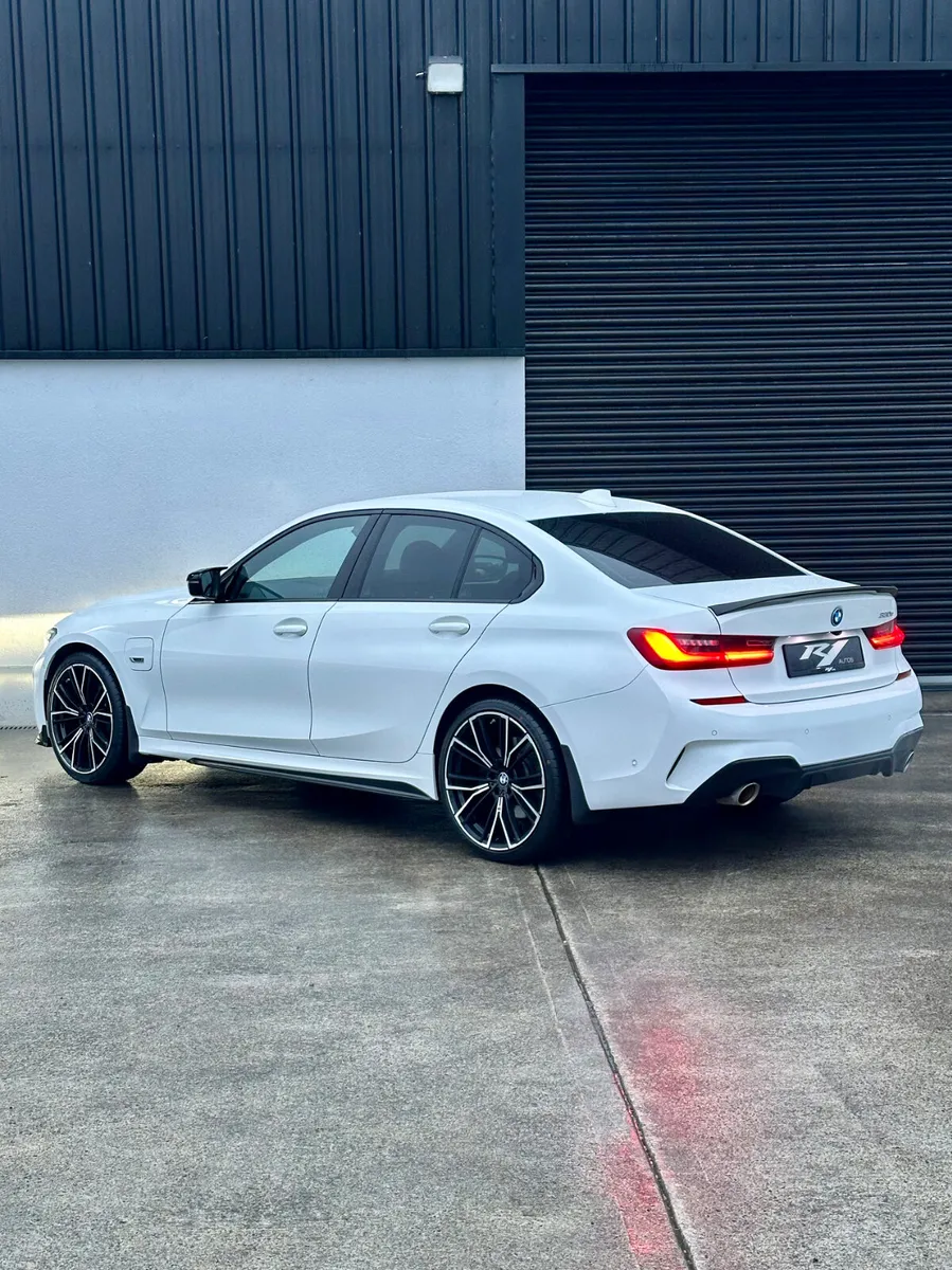 2022 BMW 330E MSPORT MPERFORMANCE 290BHP - Image 4