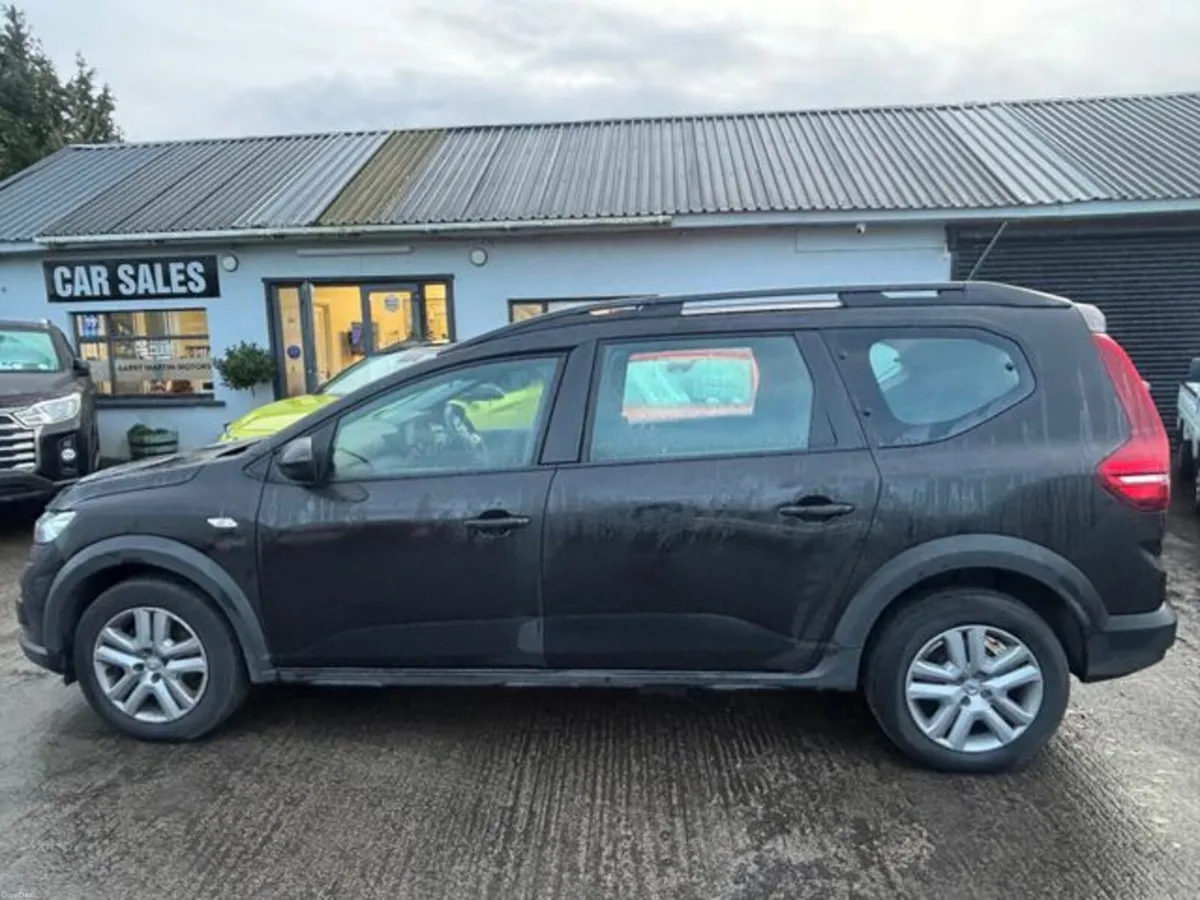 Dacia Jogger Comfort (7 SEATER ) Petrol - Image 2