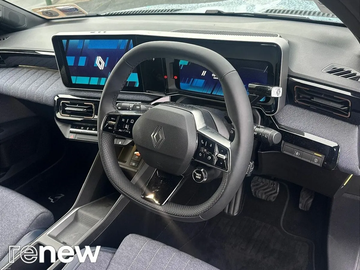 Renault 4 techno 52kWh 150hp - Image 4