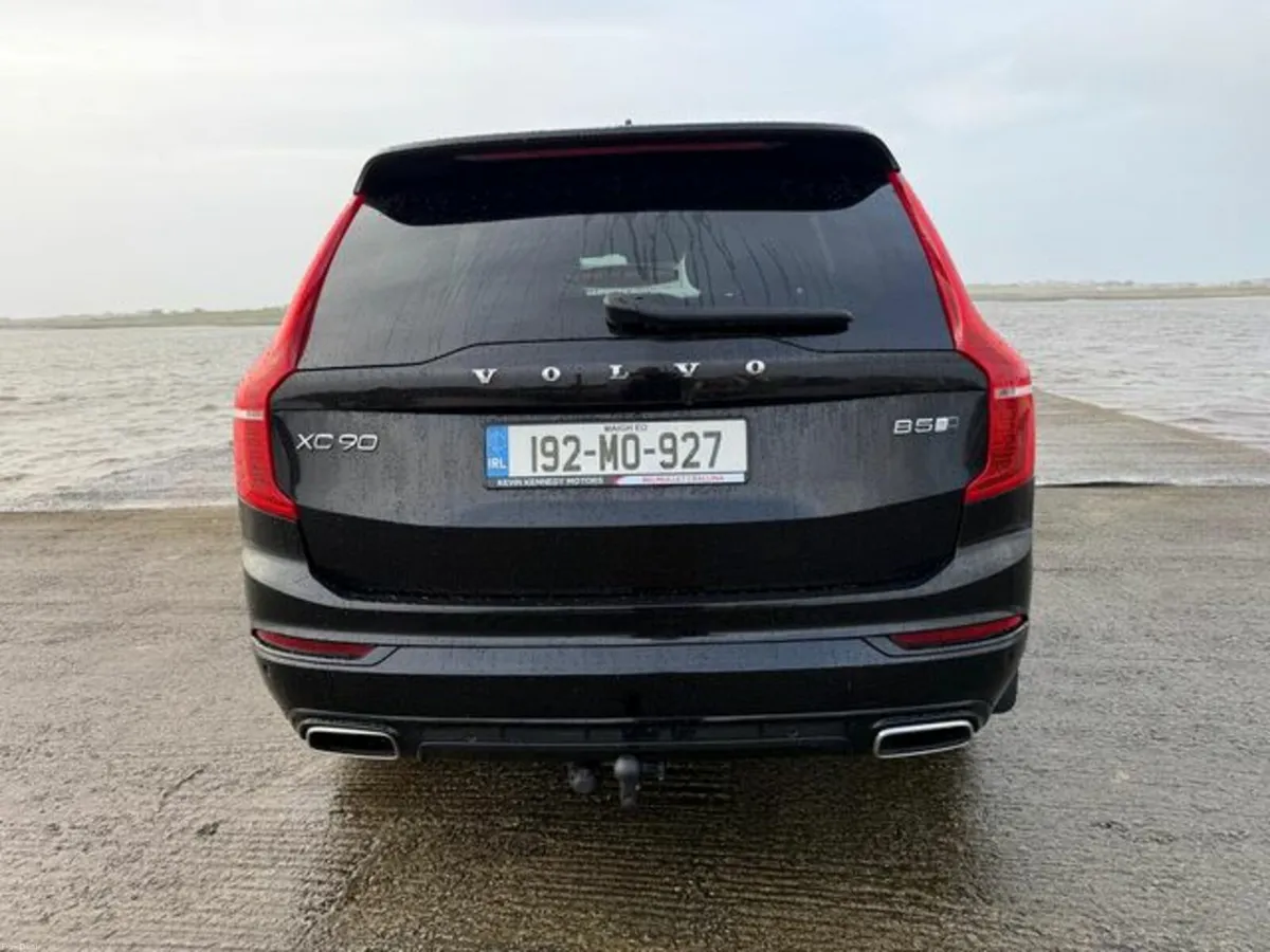 Volvo XC90 2.0TD B5 R-design AWD 5DR Auto - Image 3