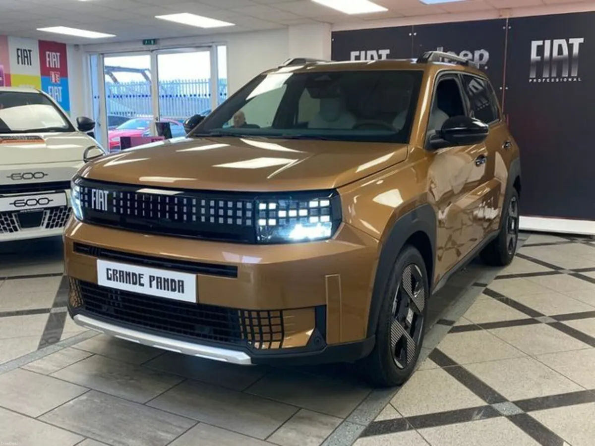 Fiat Grande Panda 1.0 - Image 1