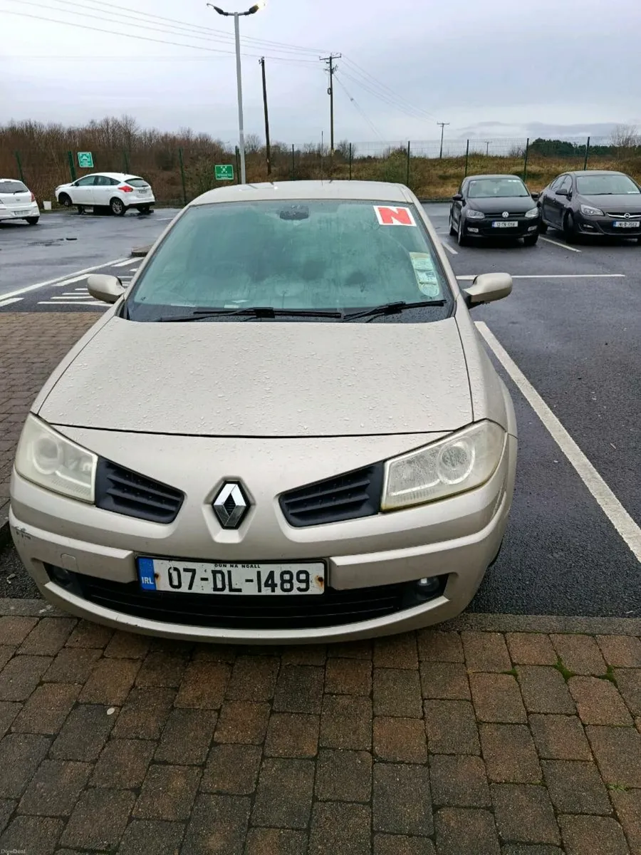 Renault Megane car - Image 2